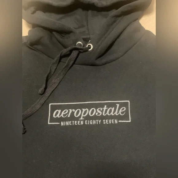 Aeropostale Mens Black Script Embroidered LS Pullover Hoodie NEW Size Small - Picture 2 of 6